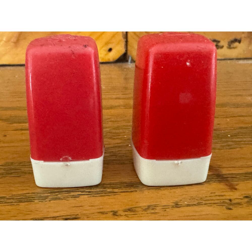 Vintage Red & White Food Stores Salt Pepper Shakers Plastic Advertising Set - Picture 8 of 10